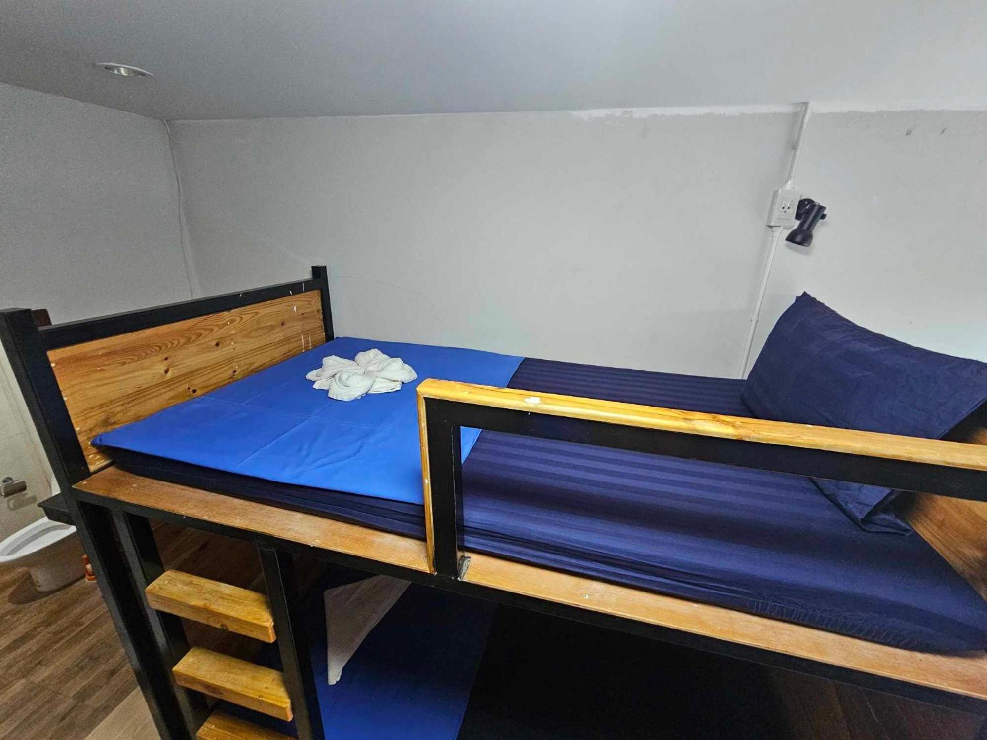 Eq Hostel 通萨拉 外观 照片