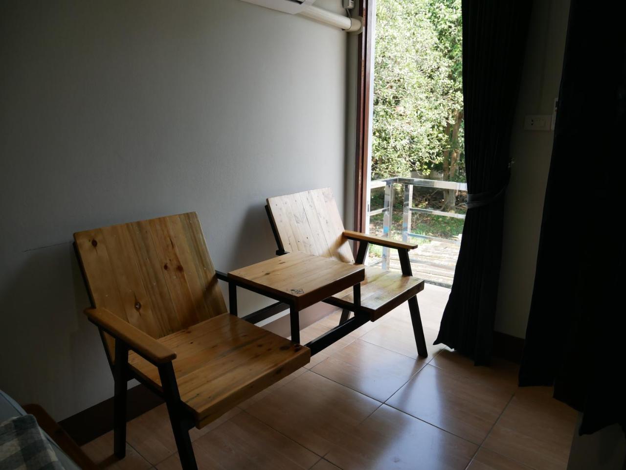 Eq Hostel 通萨拉 外观 照片